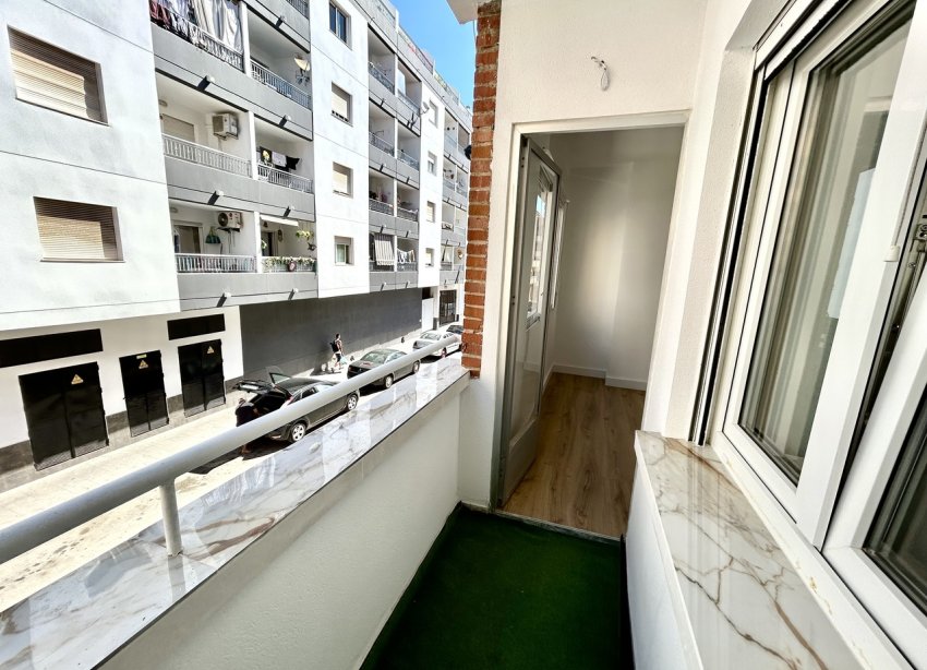Reventa - Apartamento / Dúplex - Torrevieja
