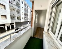 Reventa - Apartamento / Dúplex - Torrevieja