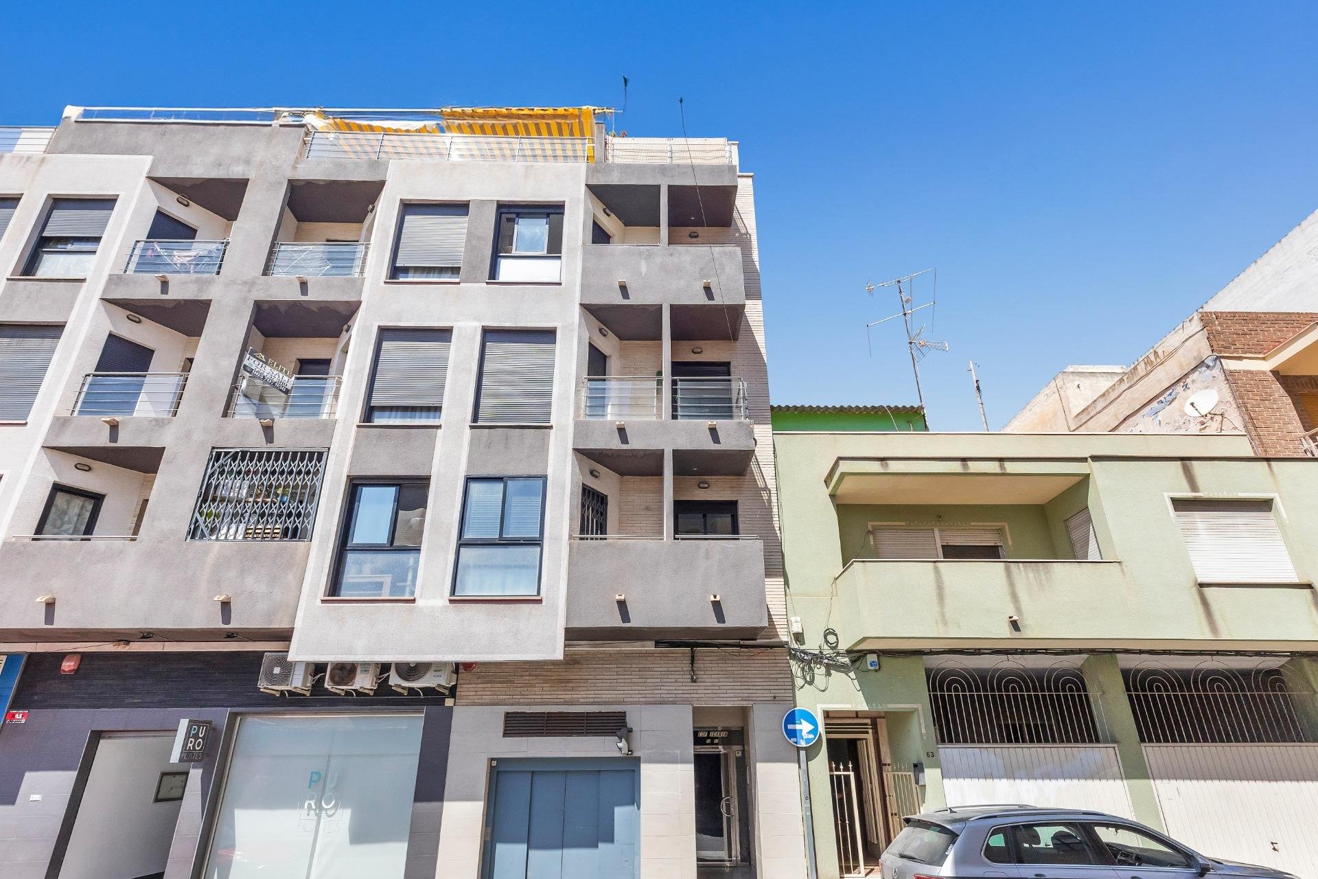 Reventa - Apartamento / Dúplex - Torrevieja