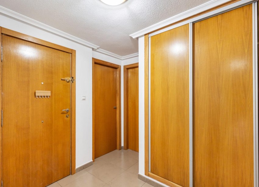 Reventa - Apartamento / Dúplex - Torrevieja