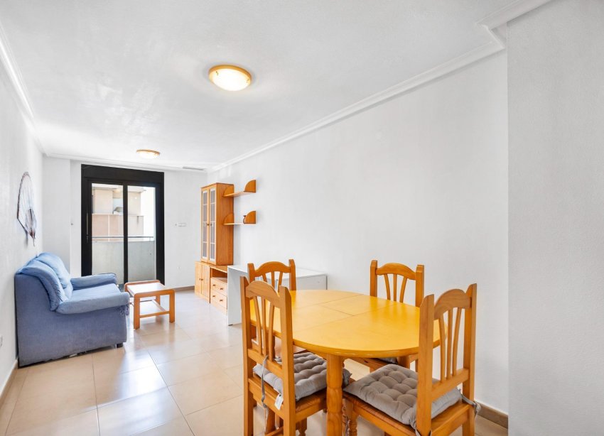 Reventa - Apartamento / Dúplex - Torrevieja