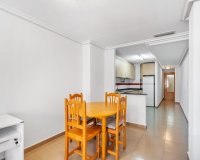 Reventa - Apartamento / Dúplex - Torrevieja