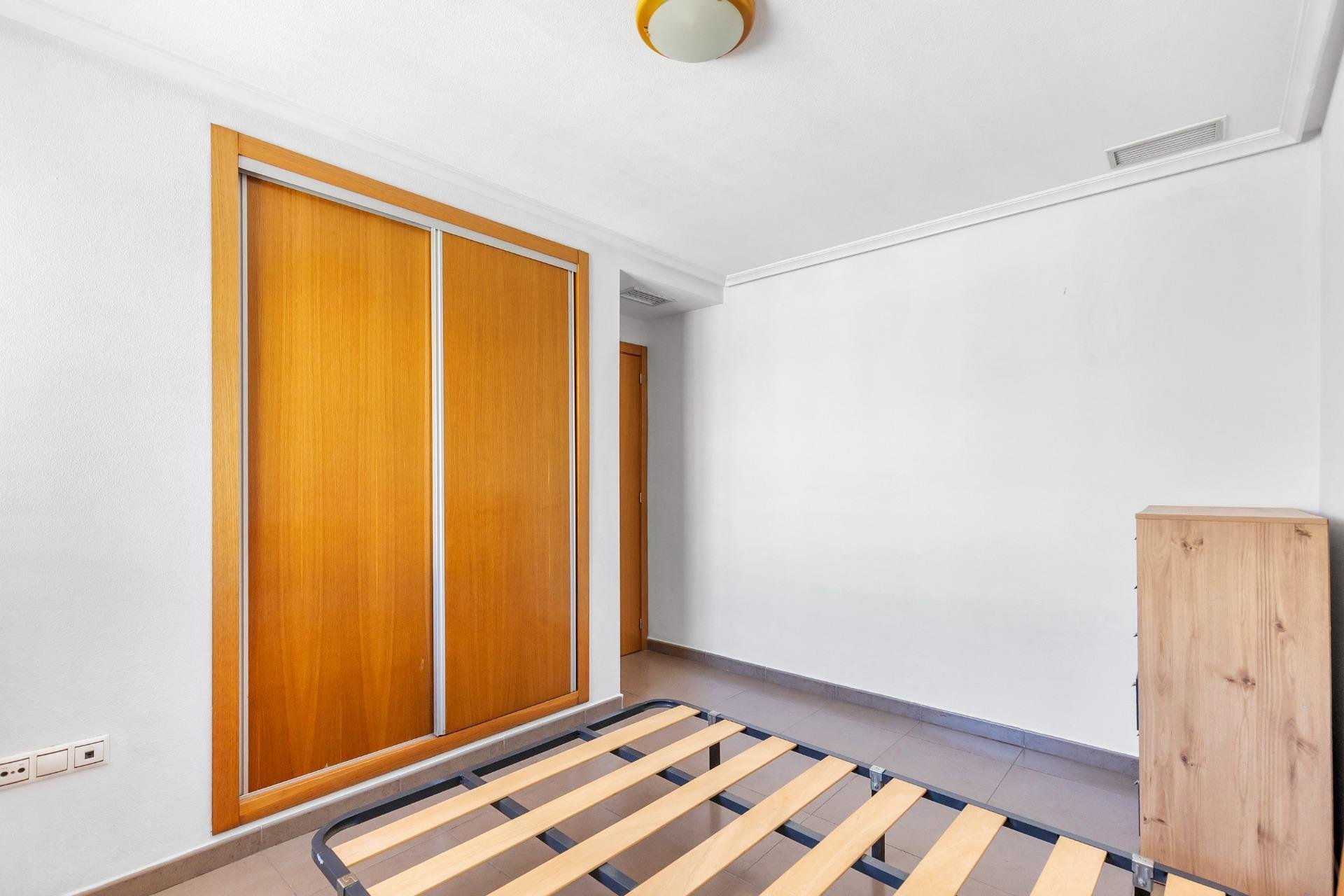 Reventa - Apartamento / Dúplex - Torrevieja