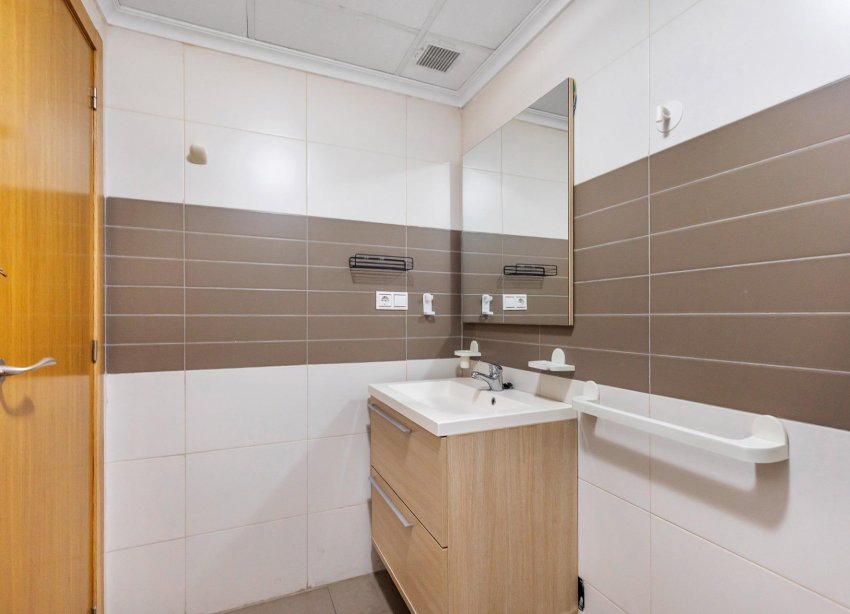 Reventa - Apartamento / Dúplex - Torrevieja