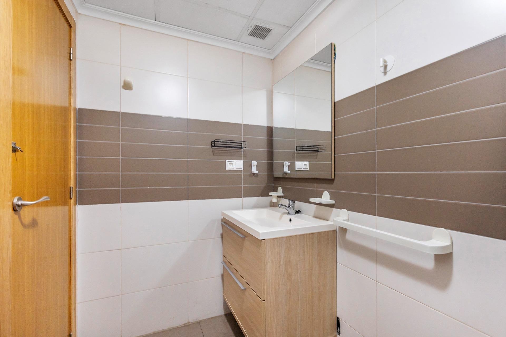 Reventa - Apartamento / Dúplex - Torrevieja