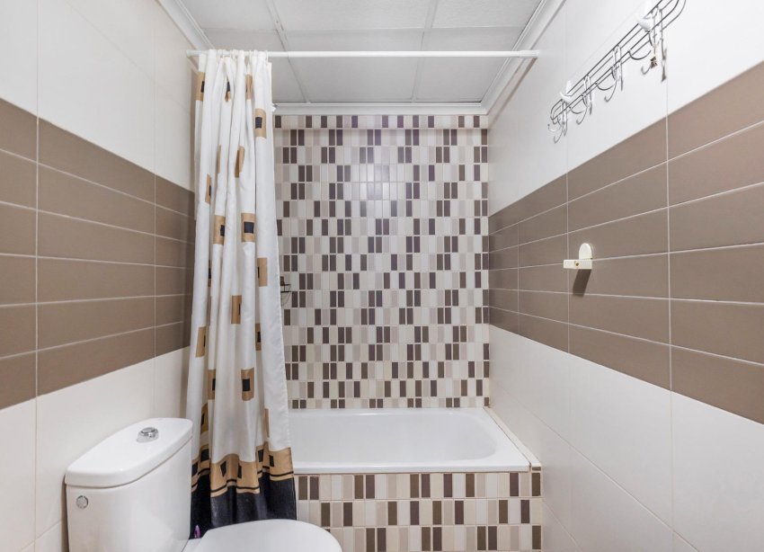 Reventa - Apartamento / Dúplex - Torrevieja