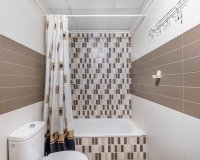 Reventa - Apartamento / Dúplex - Torrevieja