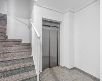 Reventa - Apartamento / Dúplex - Torrevieja