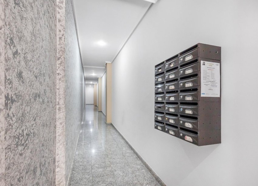 Reventa - Apartamento / Dúplex - Torrevieja