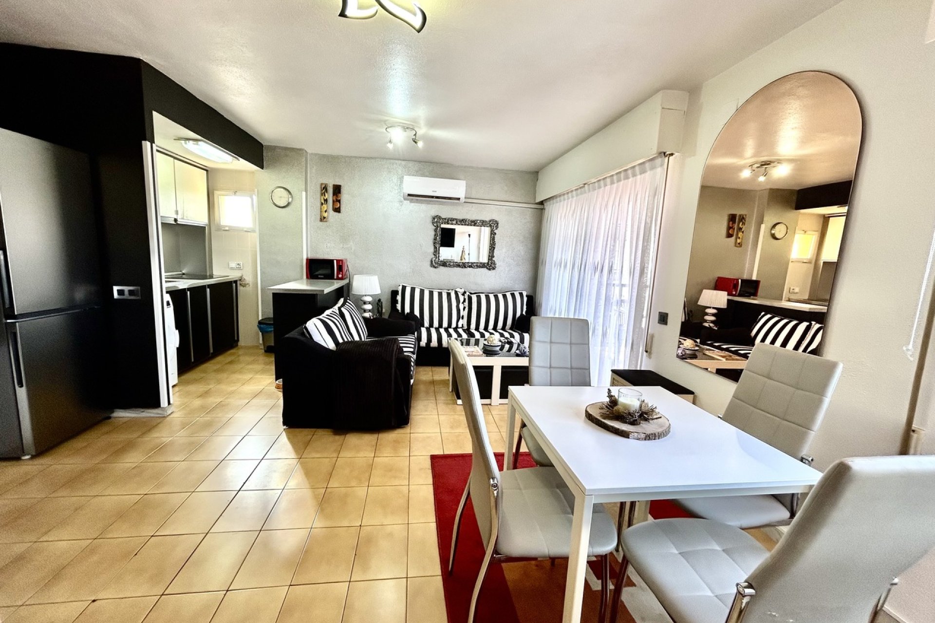 Reventa - Apartamento / Dúplex - Torrevieja