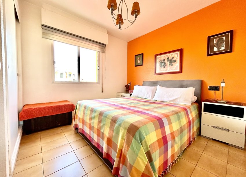 Reventa - Apartamento / Dúplex - Torrevieja