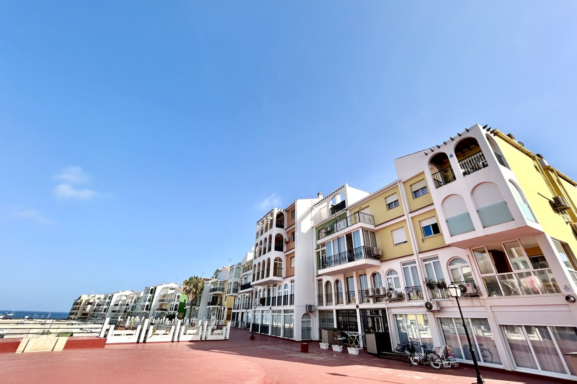 Reventa - Apartamento / Dúplex - Torrevieja