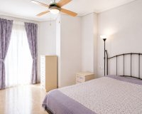 Reventa - Apartamento / Dúplex - Torrevieja