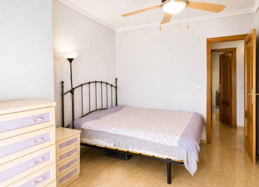 Reventa - Apartamento / Dúplex - Torrevieja