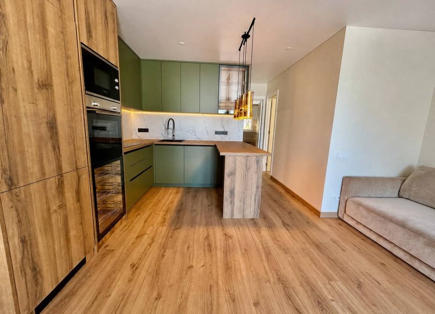 Reventa - Apartamento / Dúplex - Torrevieja