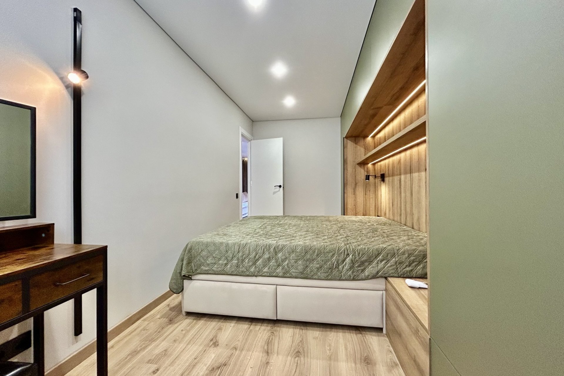 Reventa - Apartamento / Dúplex - Torrevieja