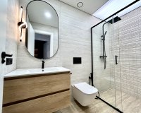 Reventa - Apartamento / Dúplex - Torrevieja