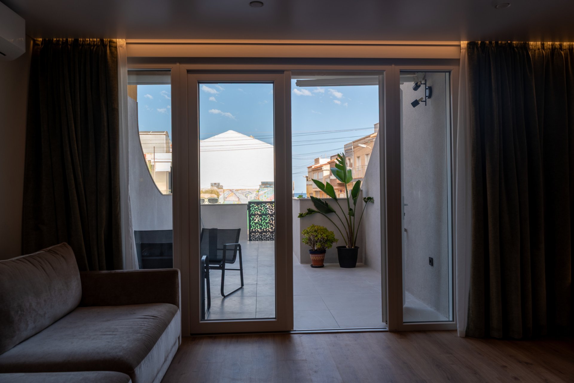 Reventa - Apartamento / Dúplex - Torrevieja