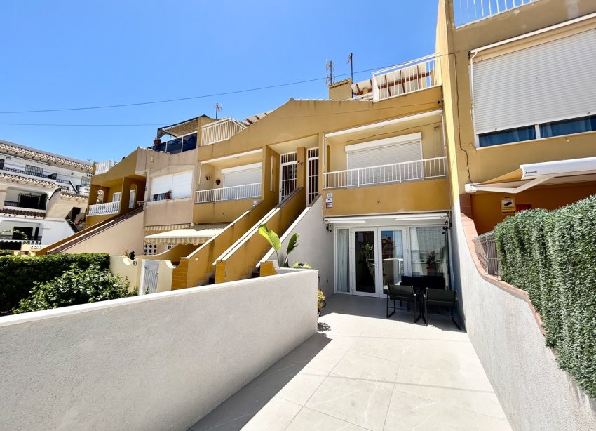 Reventa - Apartamento / Dúplex - Torrevieja