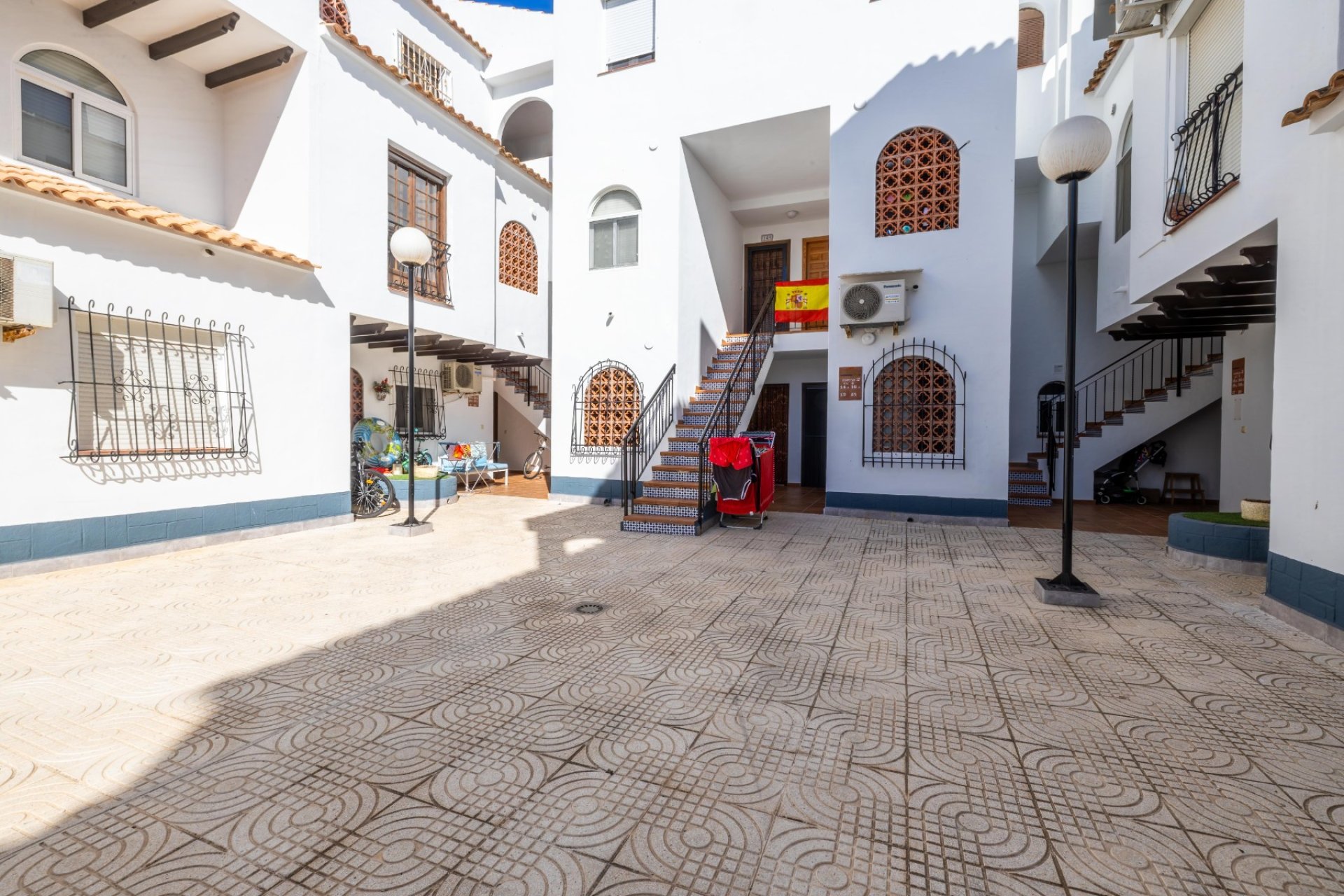 Reventa - Apartamento / Dúplex - Torrevieja