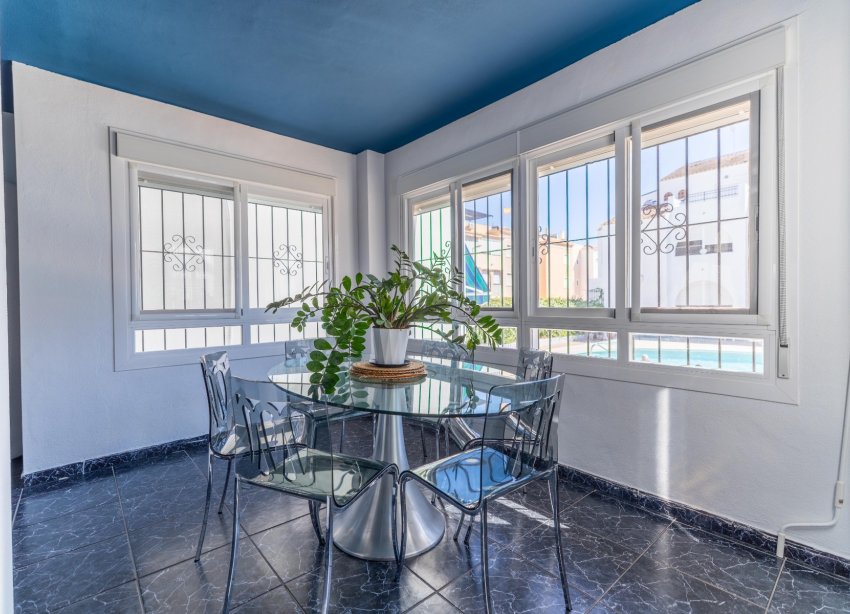 Reventa - Apartamento / Dúplex - Torrevieja