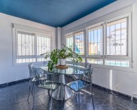 Reventa - Apartamento / Dúplex - Torrevieja