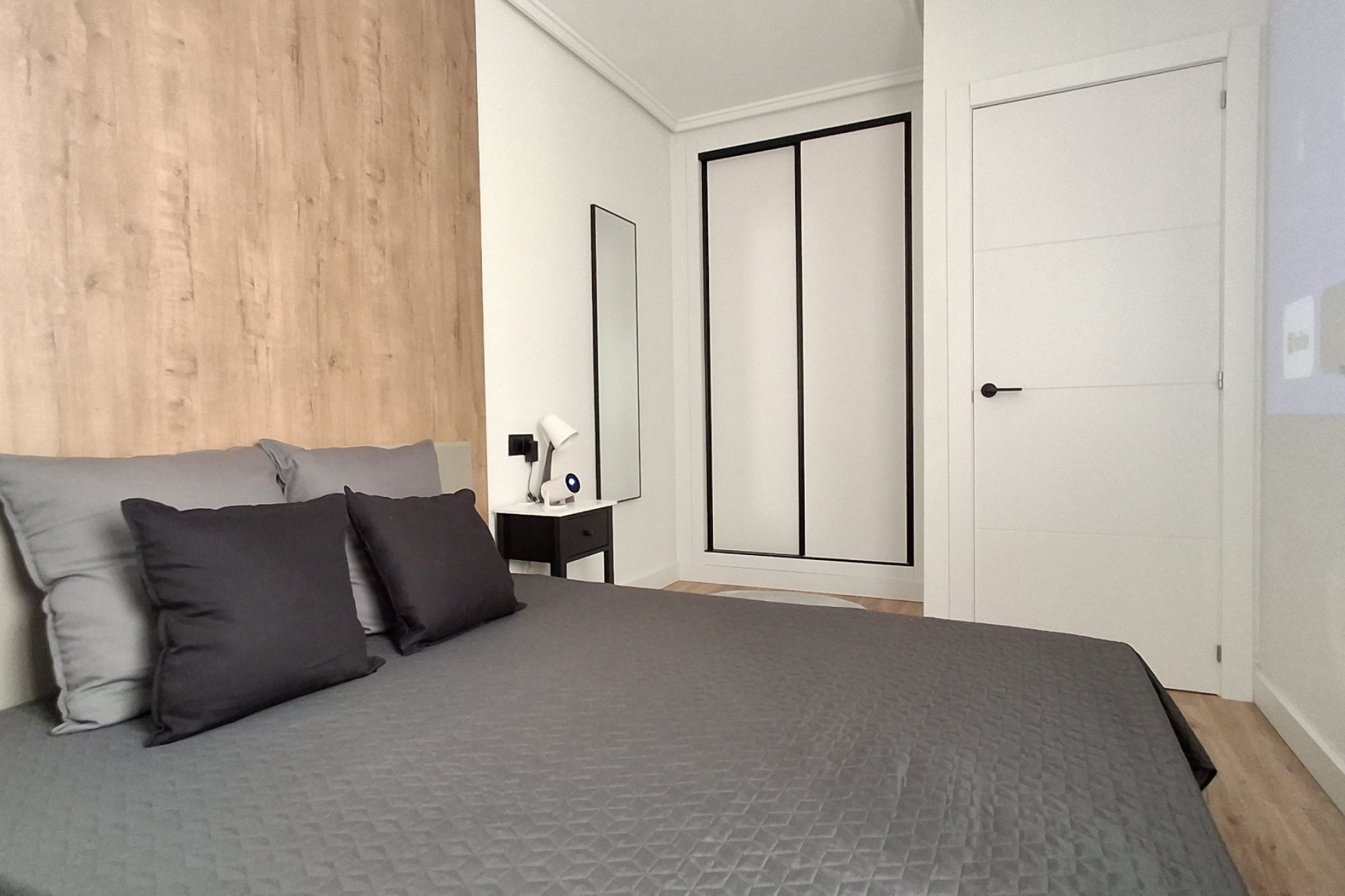 Reventa - Apartamento / Dúplex - Torrevieja