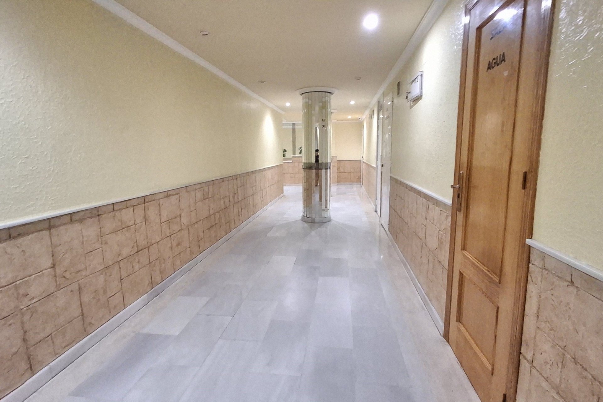 Reventa - Apartamento / Dúplex - Torrevieja