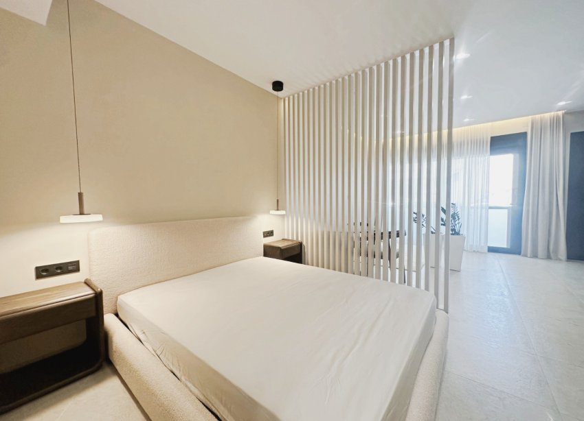 Reventa - Apartamento / Dúplex - Torrevieja