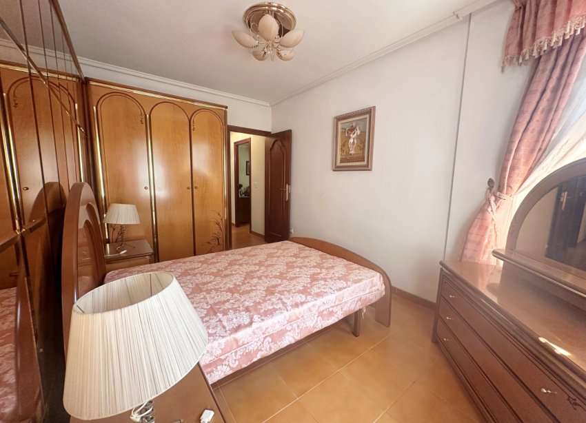 Reventa - Apartamento / Dúplex - Torrevieja