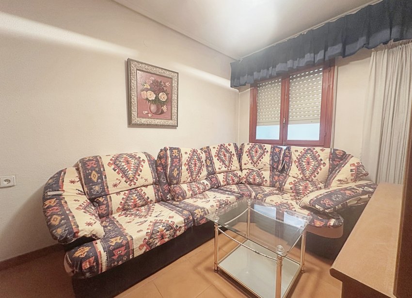 Reventa - Apartamento / Dúplex - Torrevieja