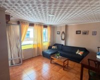 Reventa - Apartamento / Dúplex - Torrevieja