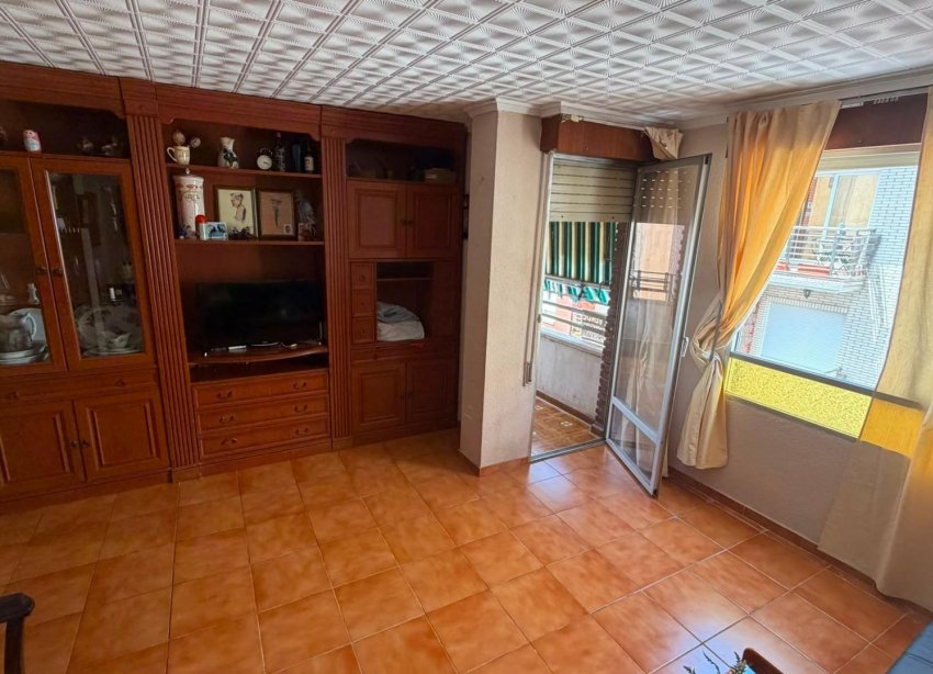 Reventa - Apartamento / Dúplex - Torrevieja