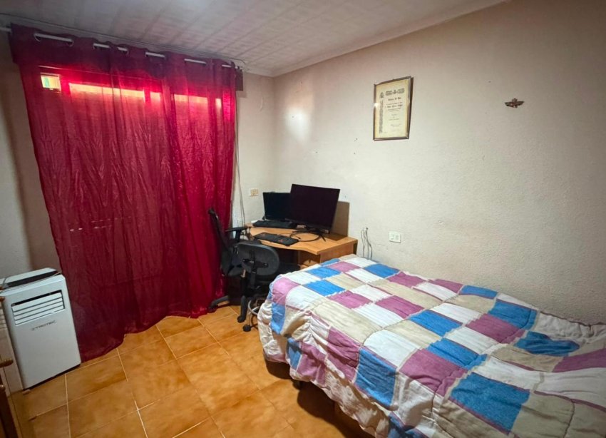 Reventa - Apartamento / Dúplex - Torrevieja
