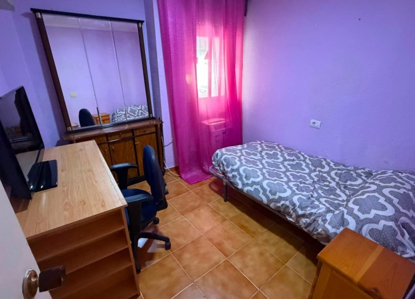 Reventa - Apartamento / Dúplex - Torrevieja