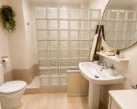 Reventa - Apartamento / Dúplex - Torrevieja