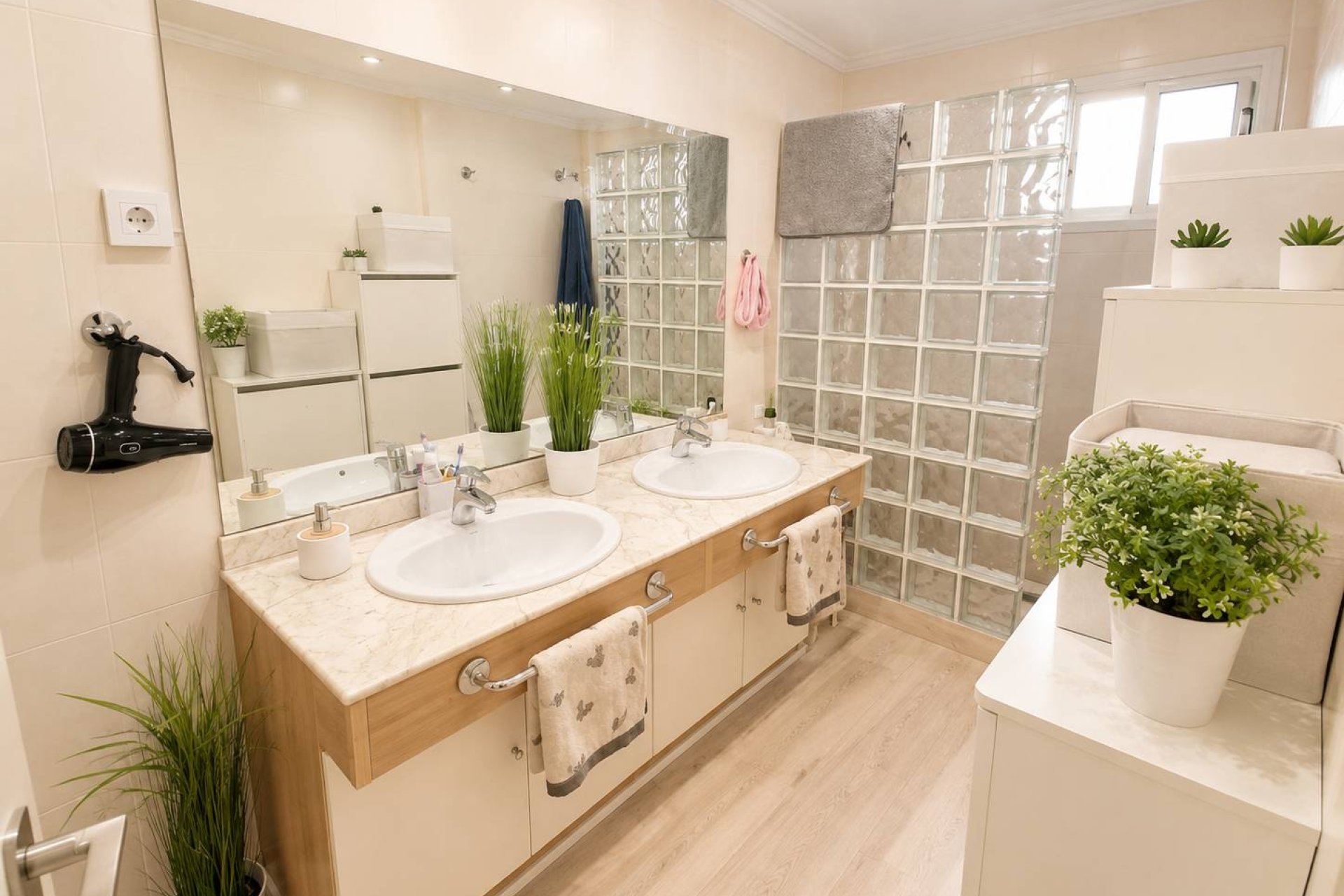 Reventa - Apartamento / Dúplex - Torrevieja