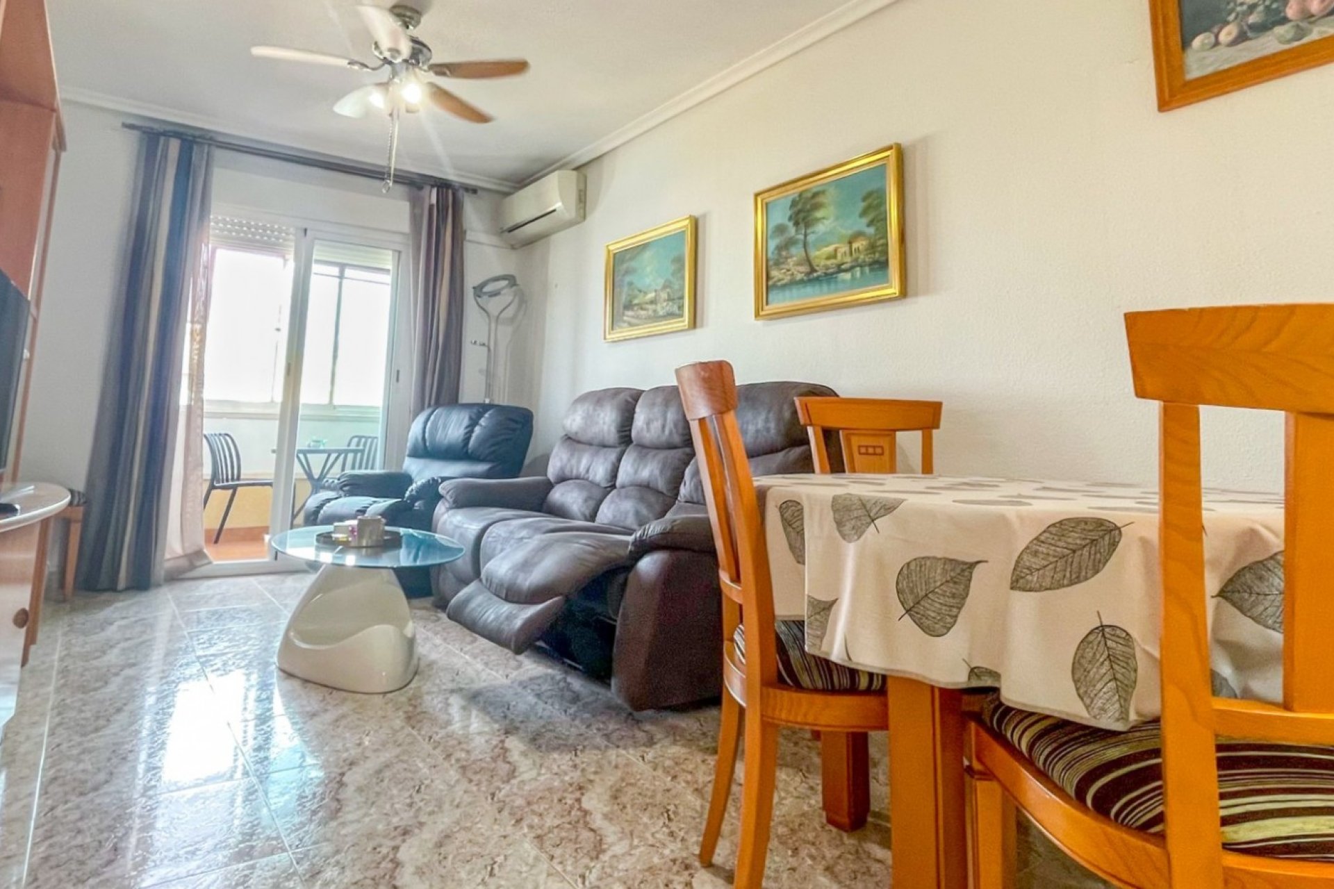 Reventa - Apartamento / Dúplex - Torrevieja