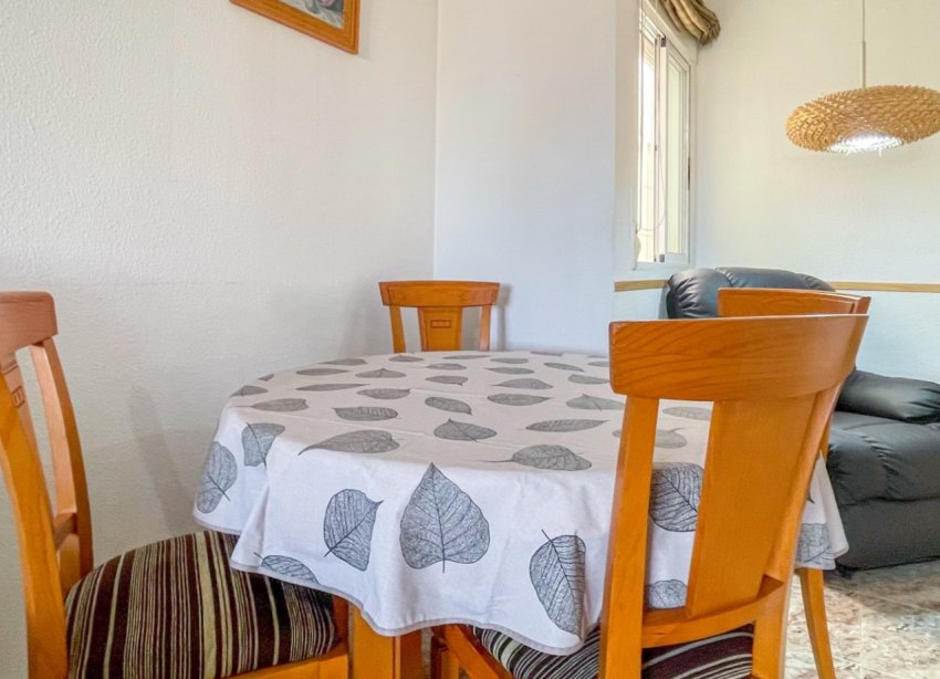Reventa - Apartamento / Dúplex - Torrevieja