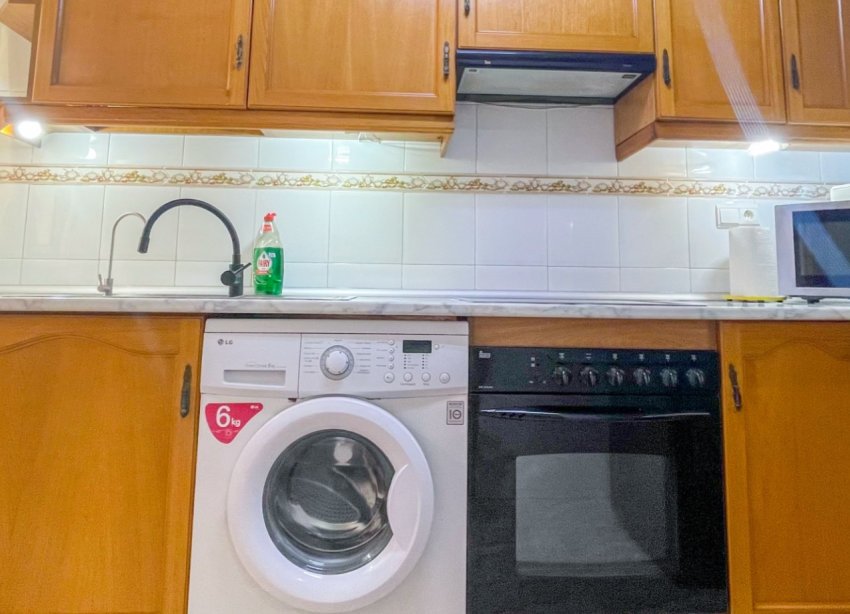 Reventa - Apartamento / Dúplex - Torrevieja