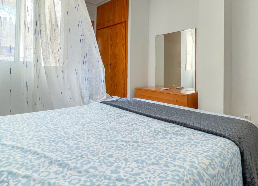 Reventa - Apartamento / Dúplex - Torrevieja