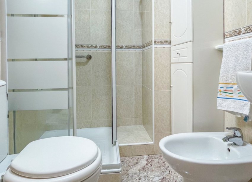 Reventa - Apartamento / Dúplex - Torrevieja