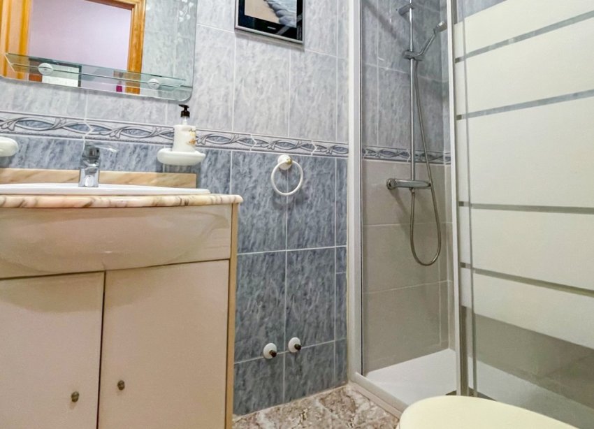 Reventa - Apartamento / Dúplex - Torrevieja