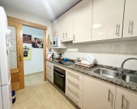 Reventa - Apartamento / Dúplex - Torrevieja