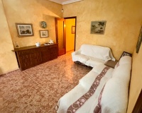Reventa - Apartamento / Dúplex - Torrevieja