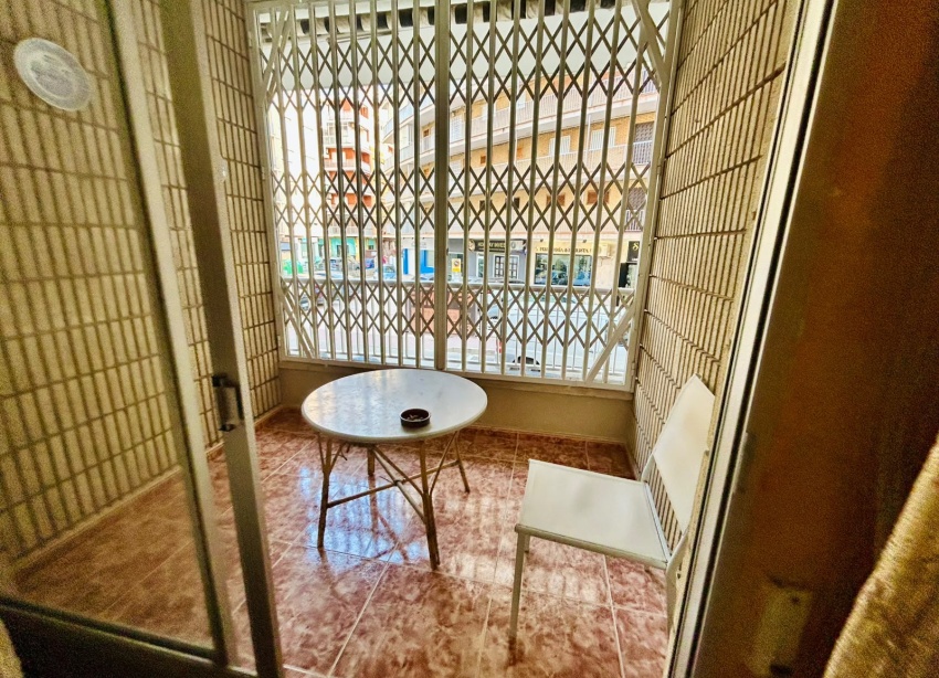Reventa - Apartamento / Dúplex - Torrevieja