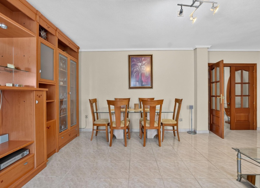 Reventa - Apartamento / Dúplex - Torrevieja