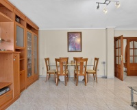 Reventa - Apartamento / Dúplex - Torrevieja