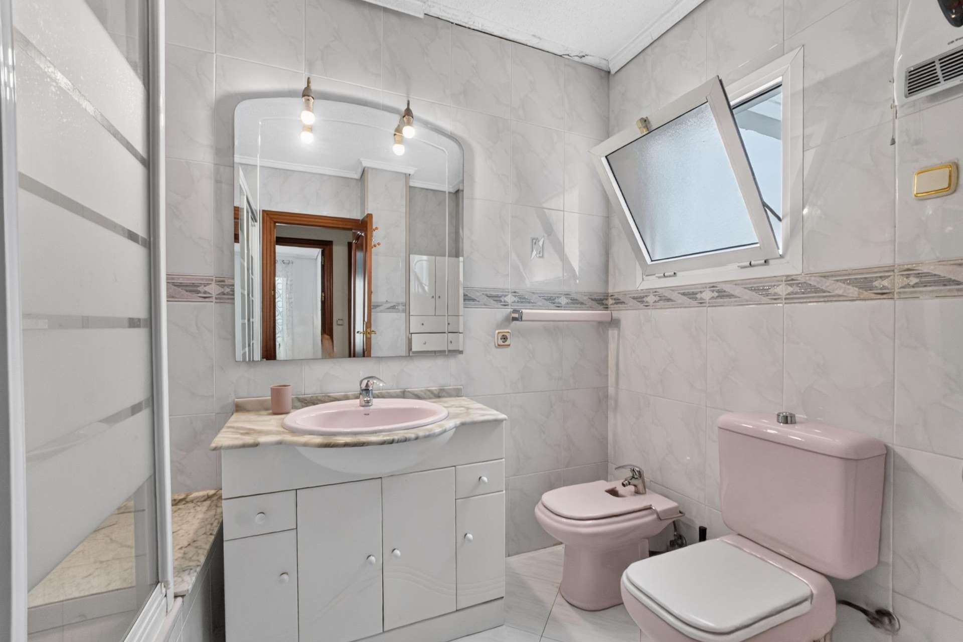 Reventa - Apartamento / Dúplex - Torrevieja