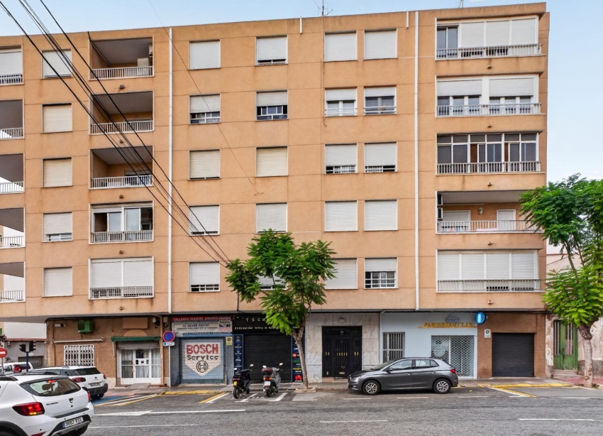 Reventa - Apartamento / Dúplex - Torrevieja